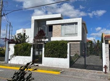 Casa de 4 habitaciones Venta USD 170.000 · Hermosa Casa Independiente en Urbanización Privada en Valle de Los Chillos