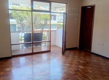 Oficina comercial · 55ha · 1 Habitación · 1 Estacionamiento · Oficina en Renta en Av Atahualpa. Ambato
