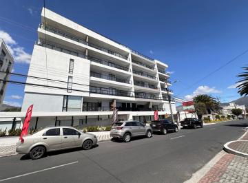 Departamento de 2 habitaciones, Quito · Venta Hermoso Depto 2 Dorm con Patio Edif de Lujo Ponceano