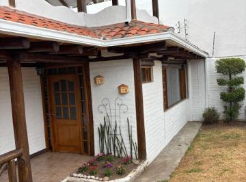Casa de 2 habitaciones, Quito · Casa Acogedora con Encanto y Personalidad