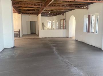 Local comercial de 4 habitaciones, Quito · Arriendo Hermoso Local Para Cadena de Restaurantes o Eventos.
