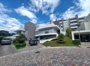 Casa de 4 habitaciones, Quito · Negociable! Moderna Casa en Urbanizaciòn en Pleno Corazòn de Cumbayà