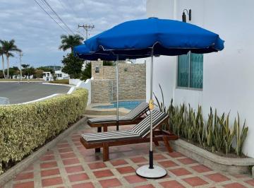 Casa de 5 habitaciones, Salinas · Casa Amoblada con Piscina Privada en Urb Ciudad Punta Carnero