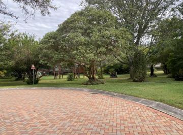 Terreno / Lote · 1m² · Terreno de Venta en Cumbayá, Hermoso, Plano, Dentro de La Urbanización Pillagua