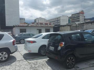 Terreno / Lote , Quito · Terreno de Venta en La Ramirez Davalos y 10 de Agosto Apto Para Edificio