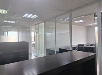 Oficina comercial de 5 habitaciones, Quito · Oficina Amoblada 170 m² en Edificio 100% Corporativo Av 12 de Octubre