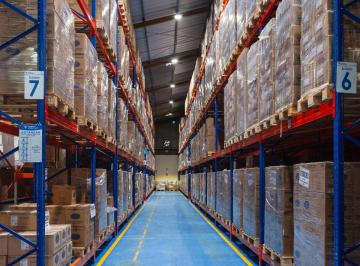 Bodega-Galpón , Quito · En Renta Bodega Industrial de 1700 m² de Galpon en Calderón