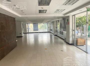 Local comercial · 460m² · 9 Estacionamientos · Veintimilla, Local Comercial en Venta de 460 m²