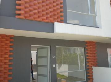 FACHADA · Conocoto Venta Casa en El Conjunto Villa Alba