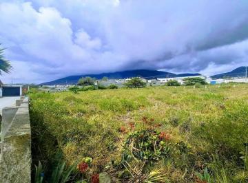 Terreno / Lote · 2840ha · De Venta Terreno en La Mitad del Mundo - Sector Rumicucho