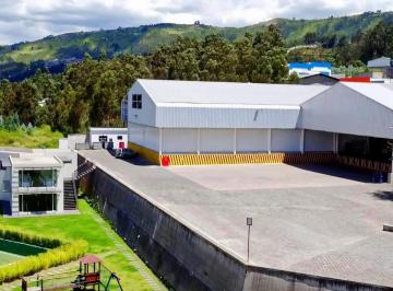 Bodega-Galpón · 3128ha · 20 Estacionamientos · De Venta Planta Comercializadora de Alimentos o Bodegaje en General