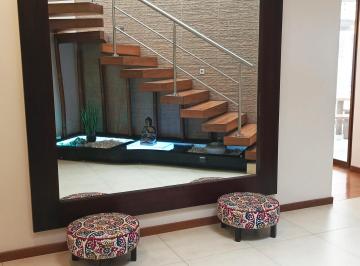 Casa de 3 habitaciones, Quito · Linda Casa con Piscina en Pinar Bajo