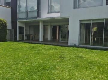 Casa de 4 habitaciones, Quito · Moderna Casa de Venta o Renta Dentro de Urbanización en Tanda