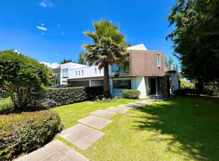 Casa de Lujo en Venta Arrayanes, Provincia de Pichincha - Plusvalía