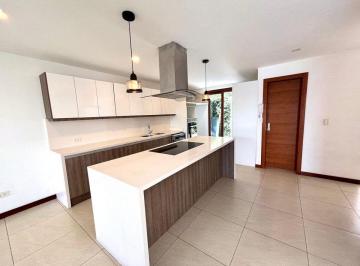 Casa de 3 habitaciones, Quito · Acogedora Casa de Arriendo en Tumbaco Dentro de Conjunto con Seguridad