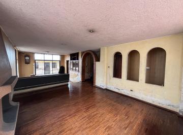 Casa de 4 habitaciones, Quito · Venta Casa en Conjunto - Sector de Las Casas