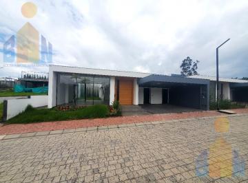 Casa · 201m² · 4 Habitaciones · 2 Estacionamientos · Venta Casa No Adosada por Estrenar en Una o Dos Plantas, Acabados de Lujo