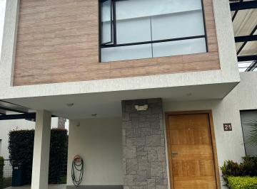 Casa de 4 habitaciones, Quito · Venta Casa de 4 Dorm. Cerca de La Ruta Viva/.