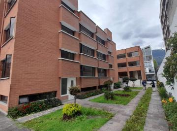 Edificio-Hotel-Fabrica · 1350m² · 7 Estacionamientos · Sector Vozandes Axxis, Edificio Comercial en Renta, 4 Plantas, 1.350 m
