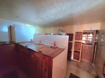 Local comercial · 35m² · Agua Clara, Local Comercial en Renta, 35 m², 3 Ambientes, 6 Baños