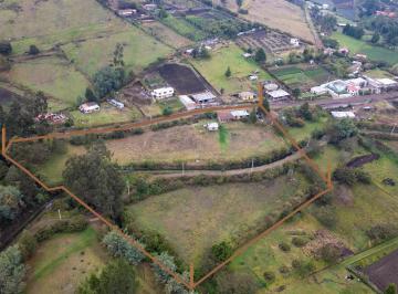 Terreno / Lote · 12756m² · 1 Estacionamiento · Yaruqui, Terreno en Venta, 12756 m², 2 Pisos, Cos 3%