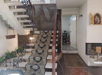 Casa · 468m² · 5 Habitaciones · 2 Estacionamientos · Jipijapa, Casa en Venta, 467.56 m², 5 Habitaciones