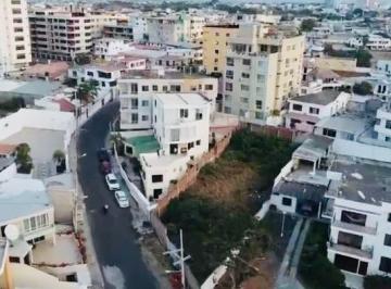 Terreno / Lote , Manta · Terreno de Oportunidad en Umiña Cerca Al Mar
