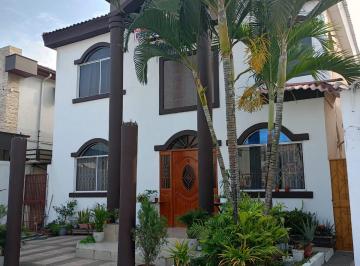 Casa de 4 habitaciones, Guayaquil · Venta Casa 4 Habitaciones Piscina Condado Vicolinci Samborondon Aurora Daule Jy