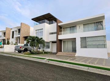 Departamento · 135m² · 3 Habitaciones · 2 Estacionamientos · Vendo Departamento, Urbanización Ciudad del Mar, 3 Dorm..