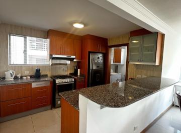 Suite · 90m² · 1 Habitación · 1 Estacionamiento · Departamento - Cumbayá