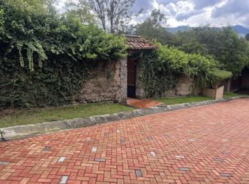 entrada principal · Tumbaco La Viña Casa de Venta