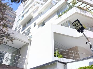 FACHADA · Impecable Duplex con Terraza Propia en Lomas de Monteserrin (3 Años)