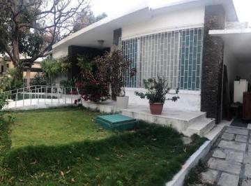 Casa de 6 habitaciones, Guayaquil · Alquilo - Vendo Propiedad - Comercial en Urdesa Central