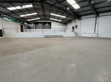 Bodega-Galpón , Quito · Galpón de 684 m² en Renta - Sector Av Eloy Alfaro La Cristiania