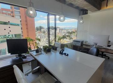 Oficina comercial , Quito · Oficina de Oportunidad en Venta en 12 de Octubre Sector Swiss Hotel