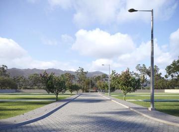 Terreno / Lote · 10016700m² · Venta Terreno en Llano Chico 1.000 m² Urb. Privada El Arupo II, 15 Min de Nayon