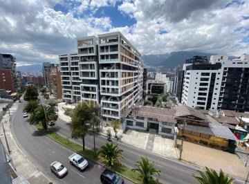Departamento de 3 habitaciones, Quito · Rento $596 Dpto Av Eloy Alfaro y Portugal Batán Alto Hermosa Vista 3dorm 2est.