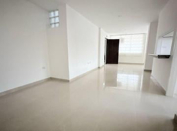 Departamento de 3 habitaciones, Guayaquil · Vendo Departamento Remodelado 3 Dorm. Planta Baja Entrerios Parqueo Terraza