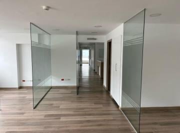 Oficina comercial de 8 habitaciones, Quito · Av Orellana, Arriendo Oficina 175 m², Ocho Ambientes, 5 Parqueaderos, Axcelente Ubicación.