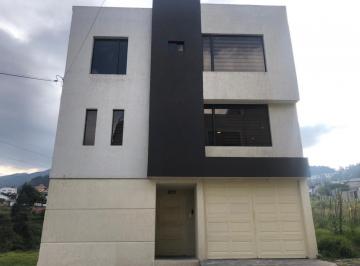 Casa de 4 habitaciones, Quito · Vendo Casa 305 m² Conjunto Cerrado Sect. El Condado