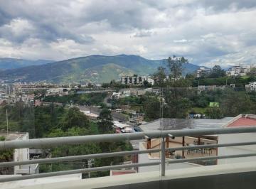 Departamento · 194m² · 3 Habitaciones · 2 Estacionamientos · Departamento Dentro de Urbanización Miravalle Seguridad 24/7