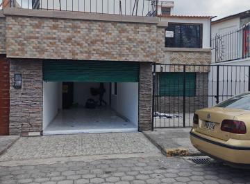 Local comercial , Quito · Propiedad Rentera Venta o Renta Chillos – Departamento y Local Comercial Sector Triangulo Zona Rosa