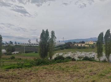 Terreno / Lote , Quito · Vendo Lindo Terreno en Yaruqui Sector Chaupiestancia