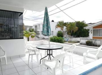 Departamento · 100m² · 3 Habitaciones · 2 Estacionamientos · Vendo Departamento Casnelnuovo - Tonsupa - Esmeraldas - *mm