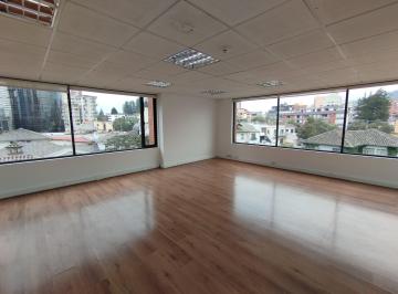 Oficina comercial de 3 habitaciones, Quito · C/ 12 de Octubre, Oficina de 100 m² en Arriendo