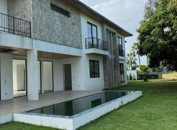 Casa de 4 habitaciones, Guayaquil · 1090 de Terreno Al Lago en Mocoli Golf 550 m de Construciion
