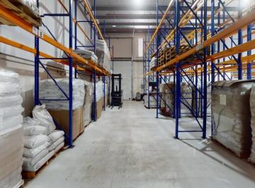 Bodega-Galpón , Guayaquil · Se Vende Ofibodega Full Equipada en Almax 3 - 311 m² + 50 m² de Oficina + Parq.