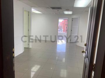 Oficina comercial · 76m² · 2 Estacionamientos · En Renta Oficina Word Trade Center Piso 12