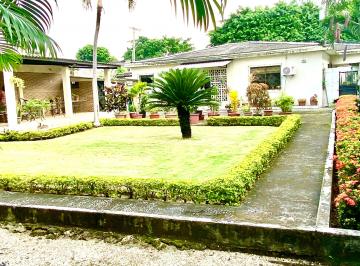 Casa de 3 habitaciones, Guayaquil · Vendo Urdesa Central/casa y Terreno