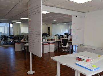 Oficina comercial · 225m² · 2 Estacionamientos · Oficina en Venta, Av Whimper